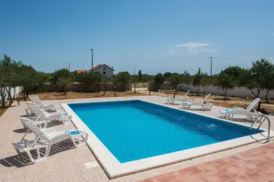 Bazen u objektu Family friendly house with a swimming pool Cista Velika, Vodice - 20234 ili u blizini