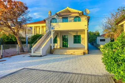 Zgrada u kojoj se nalazi apartman
