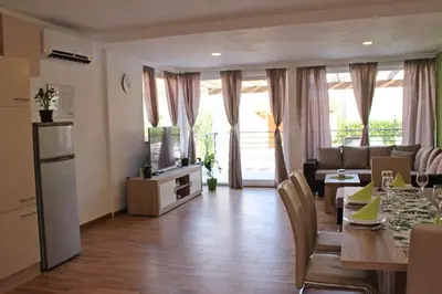 Kuhinja ili čajna kuhinja u objektu Villa Divine