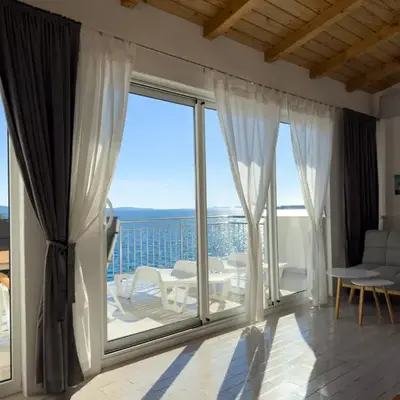 Apartment in Tribunj with sea view