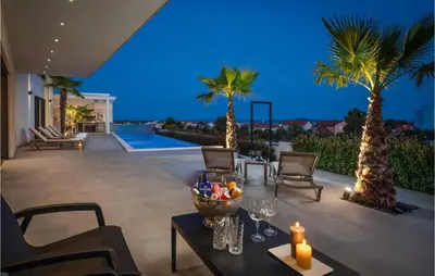 Bazen u objektu Awesome Home In Vodice ili u blizini