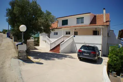 Zgrada u kojoj se nalazi apartman