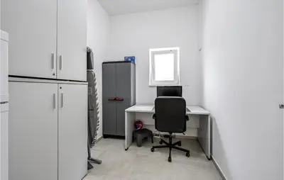 Kuhinja ili čajna kuhinja u objektu Gorgeous Home In Vodice With Kitchen