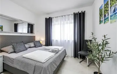 Krevet ili kreveti u jedinici u objektu Gorgeous Home In Vodice With Kitchen
