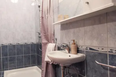 Kupaonica u objektu Airy Apt in Tisno - Murter, Beach - 3 Min Walk, 2 bedrooms, 2 bathrooms, 70m2 with terrace, mooring included