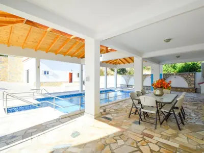 Bazen u objektu Holiday Home Villa Kursar by Interhome ili u blizini