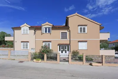 Zgrada u kojoj se nalazi apartman