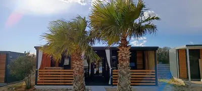 Vrt u objektu SAK Mobile Home Pirovac