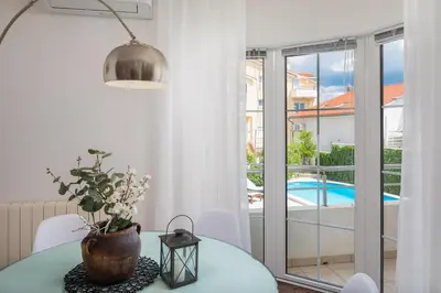 Bazen u objektu Apartments Tihi III ili u blizini