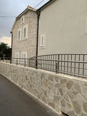 Zgrada u kojoj se nalazi apartman