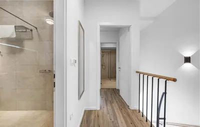 Kupaonica u objektu 2 Bedroom Gorgeous Apartment In Jezera