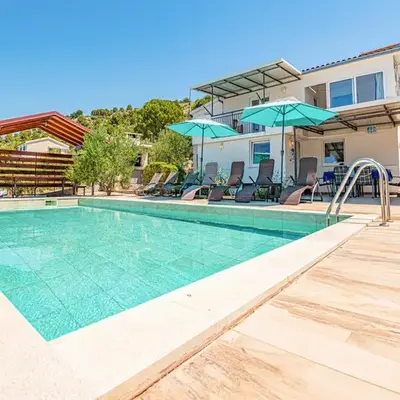 Holiday Home Happy Holiday