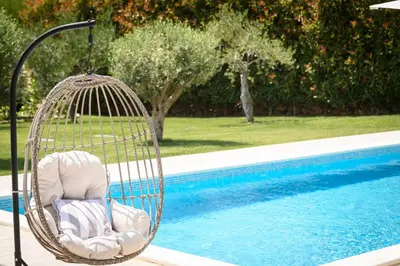 Bazen u objektu Luxury villa near Šibenik with heated pool, jacuzzi & sauna ili u blizini