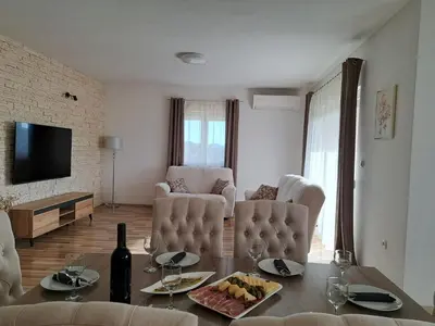TV i/ili zabavni centar u objektu Holiday Home Gabi