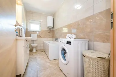 Kupaonica u objektu MY DALMATIA - Holiday home Zara with private swimming pool