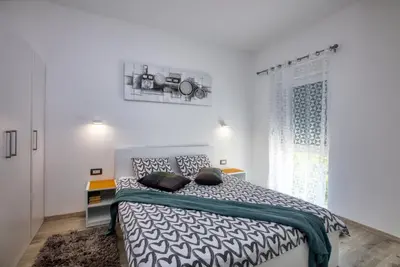 Krevet ili kreveti u jedinici u objektu Apartments by the sea Betina, Murter - 20450