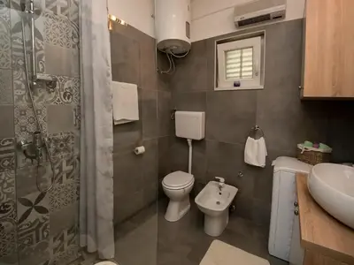 Kupaonica u objektu Holiday Home Velini Dvori
