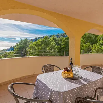 Lovely Apartment In Razanj