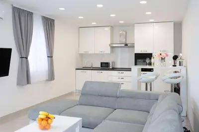Kuhinja ili čajna kuhinja u objektu Apartments Ane 1 Tisno