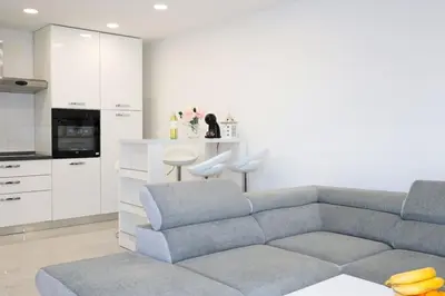 Kuhinja ili čajna kuhinja u objektu Apartments Ane 1 Tisno