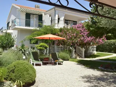 Vrt u objektu MY DALMATIA - Beach Apartment Jadrija