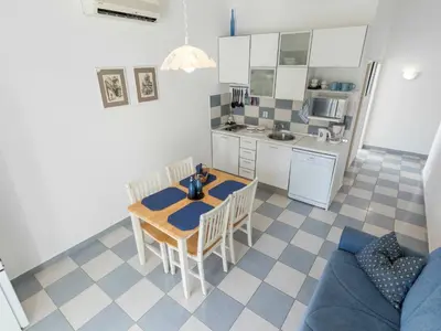 Kuhinja ili čajna kuhinja u objektu MY DALMATIA - Beach Apartment Jadrija