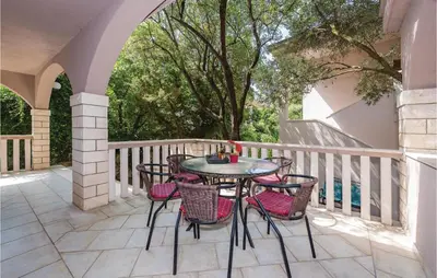 Balkon ili terasa u objektu Two-Bedroom Apartment In Grebastica