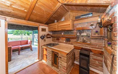 Kuhinja ili čajna kuhinja u objektu Lovely Home In Primorski Dolac