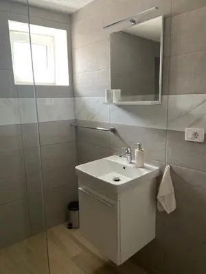 Kupaonica u objektu Tisno Resort