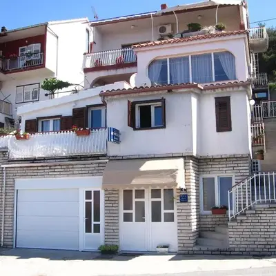 Apartments with parking spaces Sibenik - 20761