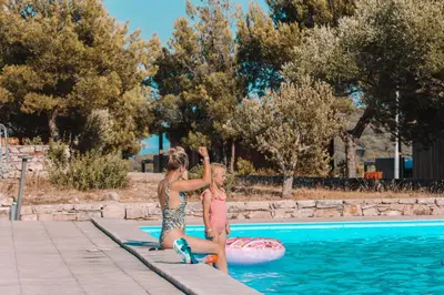 Gosti u objektu Obonjan Island Resort
