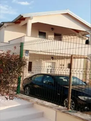 Zgrada u kojoj se nalazi apartman