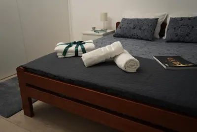 Krevet ili kreveti u jedinici u objektu Apartment Barone Šibenik - city view & free parking