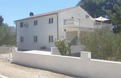 Zgrada u kojoj se nalazi apartman