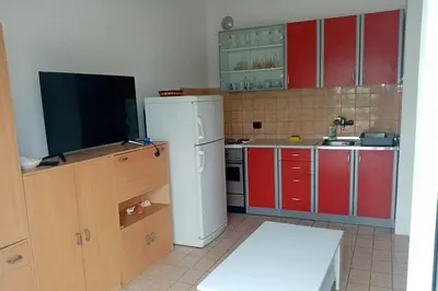 Kuhinja ili čajna kuhinja u objektu Apartments with a parking space Rogoznica - 20671