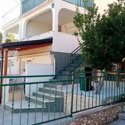 Apartments with a parking space Rogoznica - 20671