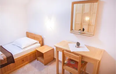 Krevet ili kreveti u jedinici u objektu Two-Bedroom Apartment In Srima