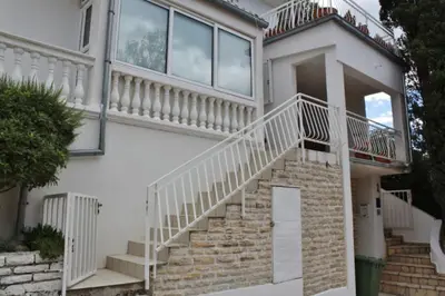 Zgrada u kojoj se nalazi apartman