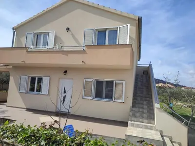 Zgrada u kojoj se nalazi apartman