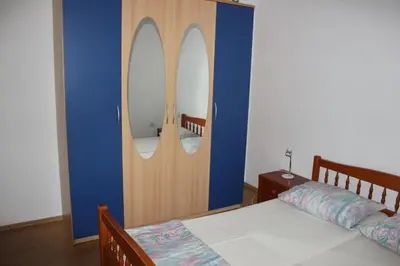 Krevet ili kreveti u jedinici u objektu Apartment in Rogoznica with sea view, balcony, air conditioning, WiFi 5148-1