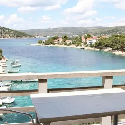 Apartment in Razanj with sea view