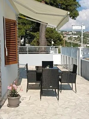 Balkon ili terasa u objektu Apartment in Primosten with sea view, balcony, air conditioning, WiFi 5155-1
