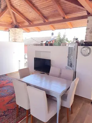 TV i/ili zabavni centar u objektu Charming house in Jezera + Balcony