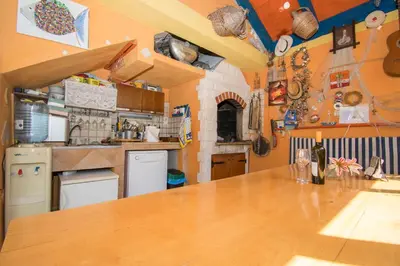 Kuhinja ili čajna kuhinja u objektu Apartments Njoko