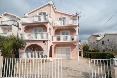 Zgrada u kojoj se nalazi apartman