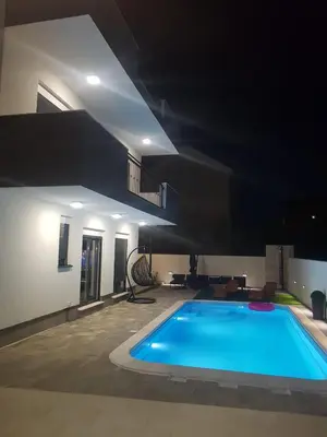 Bazen u objektu LuxVilla AURORA ili u blizini
