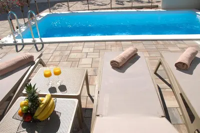 Bazen u objektu Villa Nonna ili u blizini