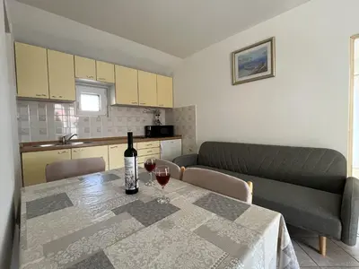 Kuhinja ili čajna kuhinja u objektu Apartments Nino