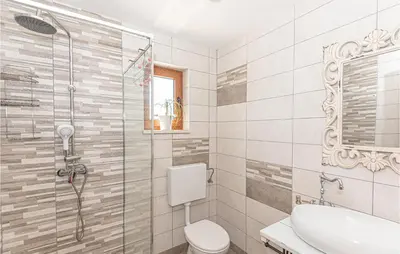 Kupaonica u objektu Lovely Home In Vodice With Wifi