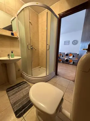 Kupaonica u objektu Apartman Leona